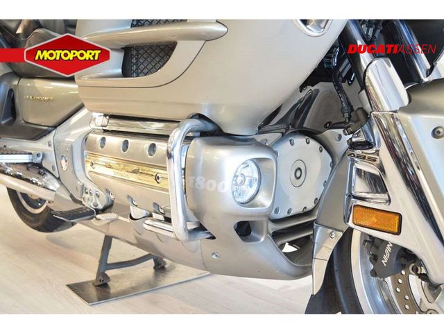 honda - gl-1800-goldwing-abs