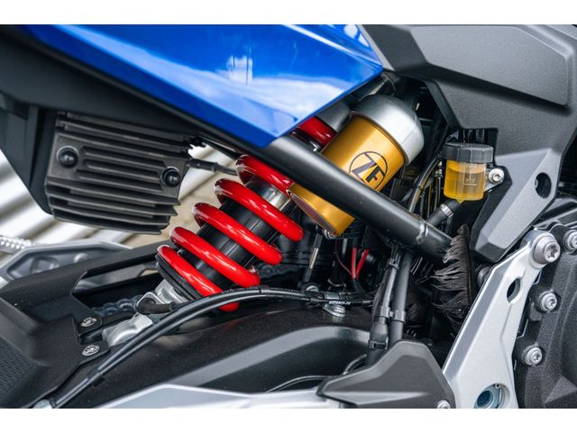 bmw - f-900-r