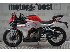Qjmotor SRK421 RR RED 2026 nieuw – foto 1 van 18
