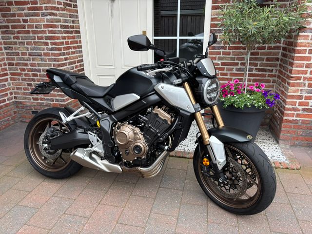honda - cb-650-r-neo-sports-cafe