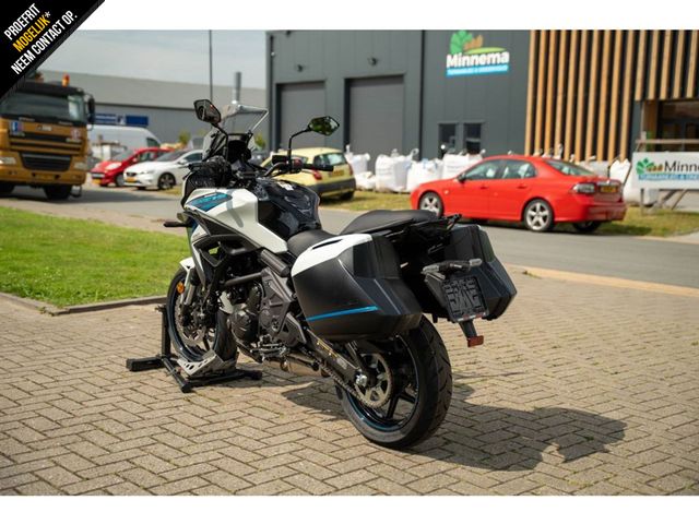 kawasaki - versys-650-tourer