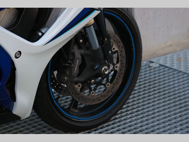 suzuki - gsx-r-600