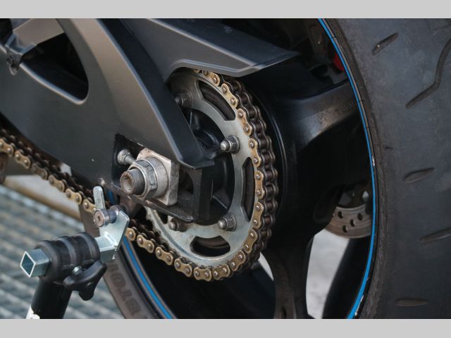 suzuki - gsx-r-600