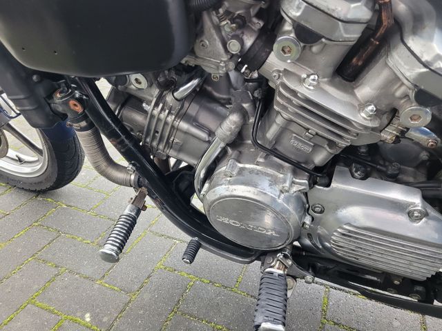 honda - vf-700-c-supermagna