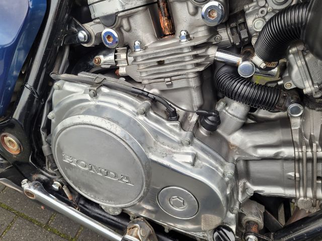 honda - vf-700-c-supermagna