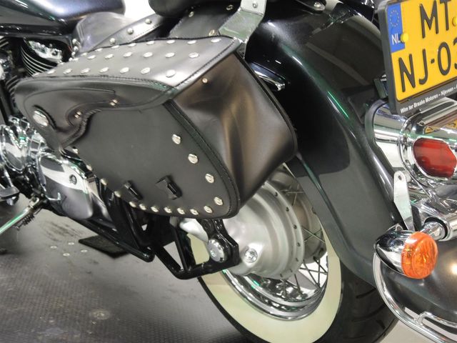 suzuki - 1500-intruder-lc