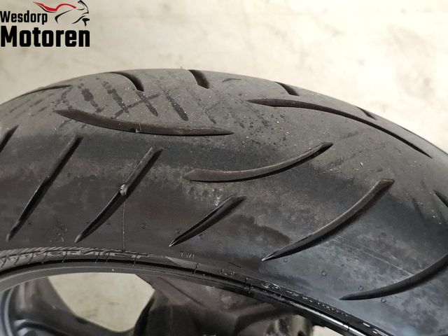 kawasaki - versys-650-abs