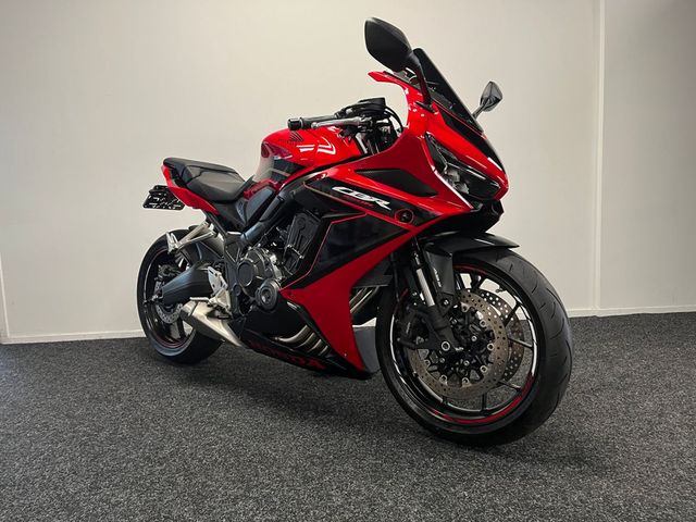 honda - cbr-650-r
