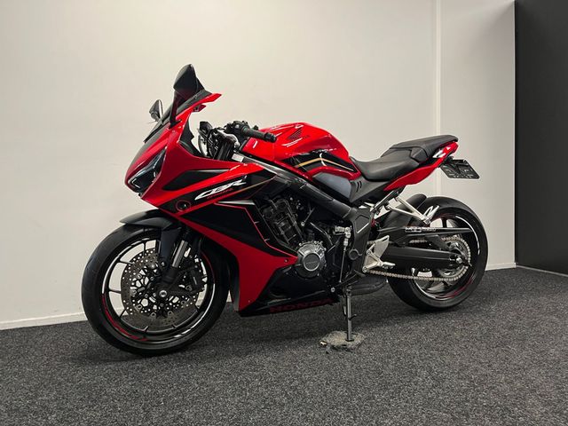 honda - cbr-650-r