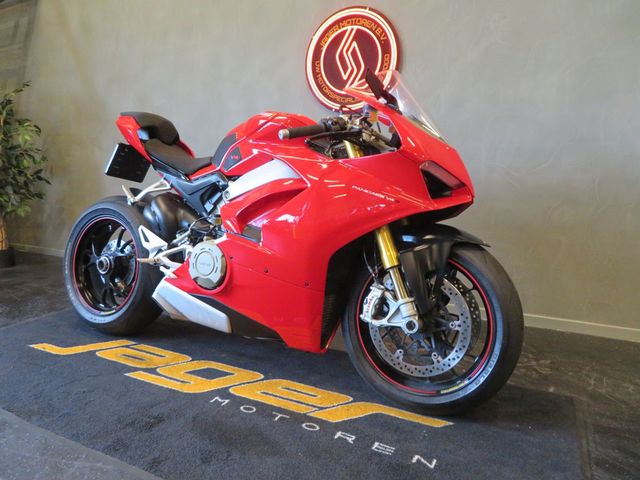 ducati - panigale-v4-s