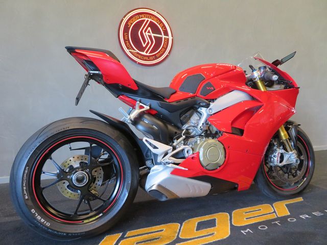 ducati - panigale-v4-s