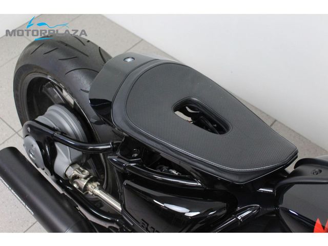 bmw - r-18