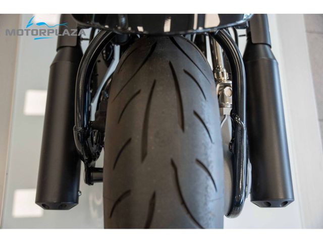 bmw - r-18