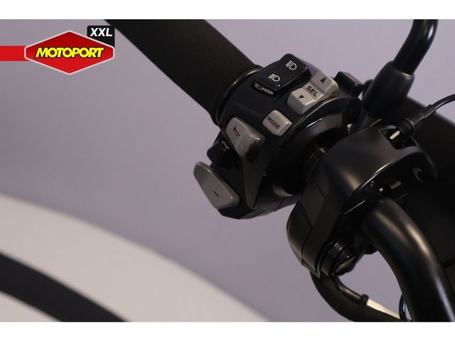 honda - cmx-1100-rebel-dct