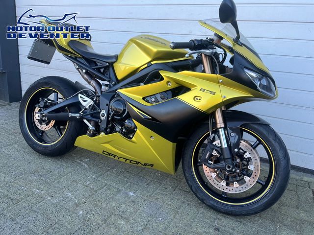 triumph - daytona-675