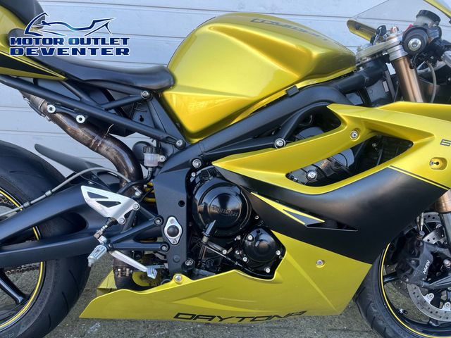 triumph - daytona-675