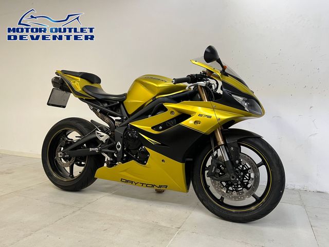 triumph - daytona-675