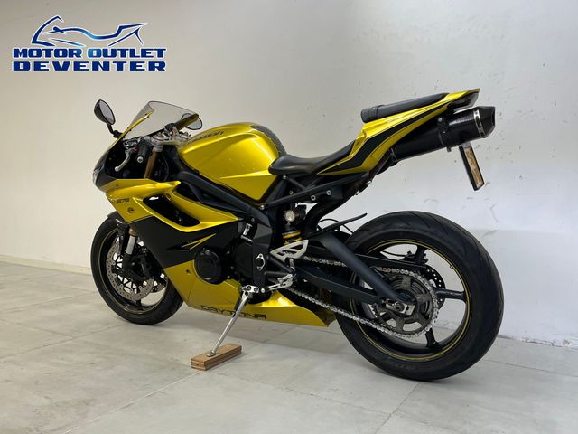 triumph - daytona-675