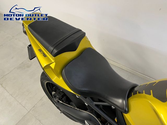 triumph - daytona-675