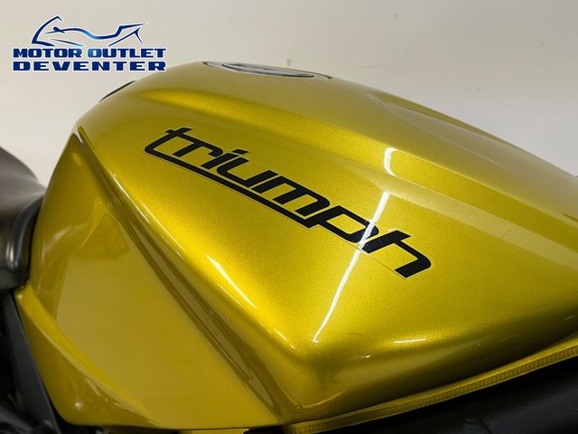 triumph - daytona-675