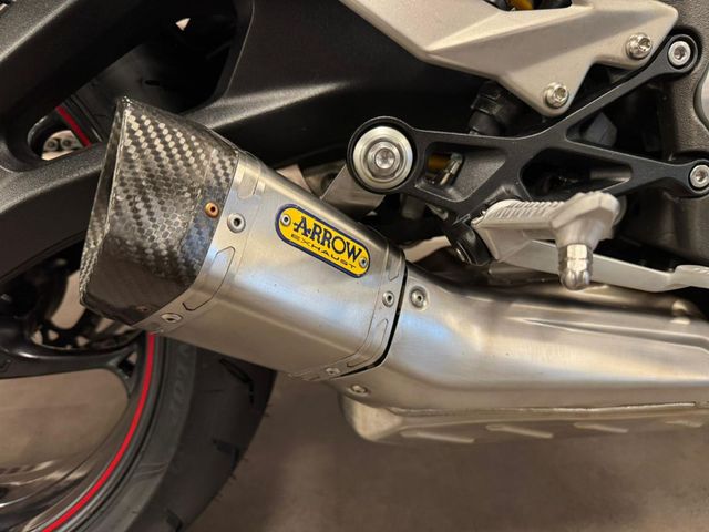 triumph - street-triple-rs