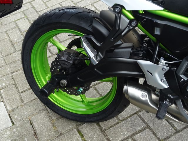 kawasaki - z650