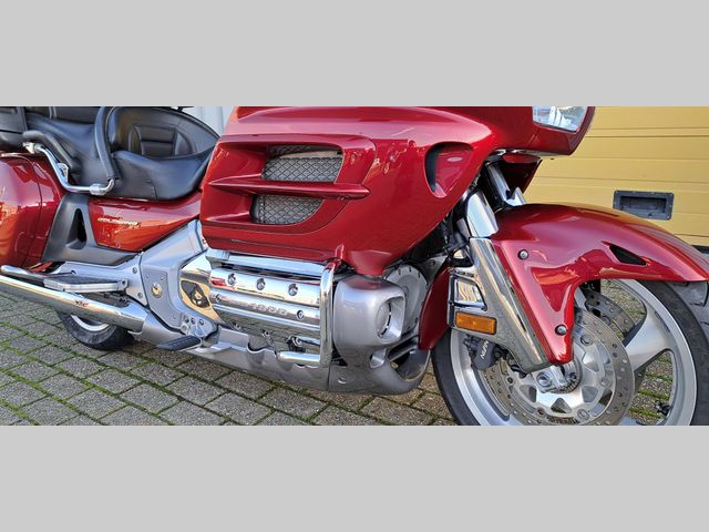 honda - gl-1800-goldwing-abs