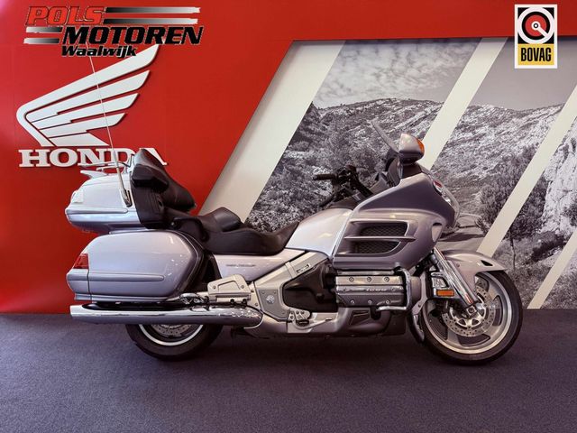 honda - gl-1800-goldwing