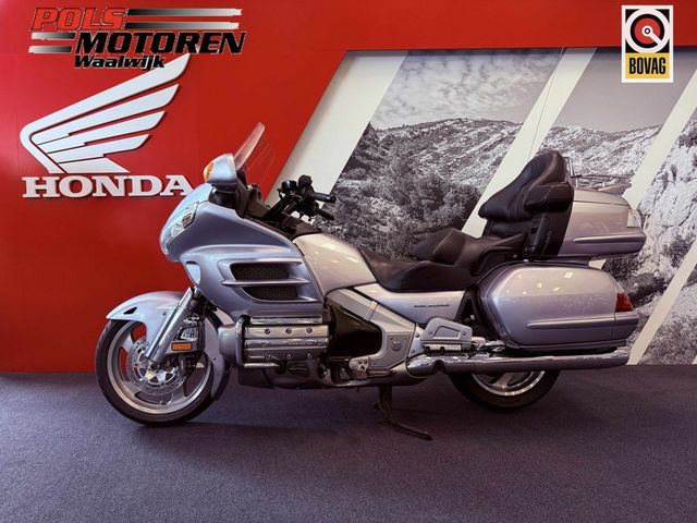 honda - gl-1800-goldwing