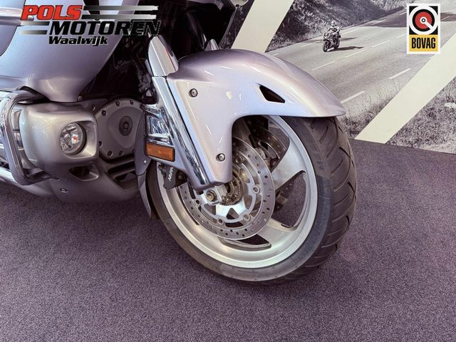 honda - gl-1800-goldwing