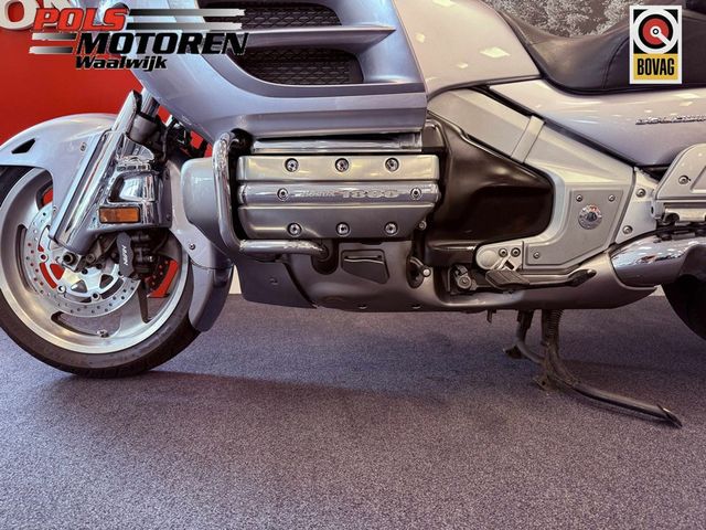 honda - gl-1800-goldwing