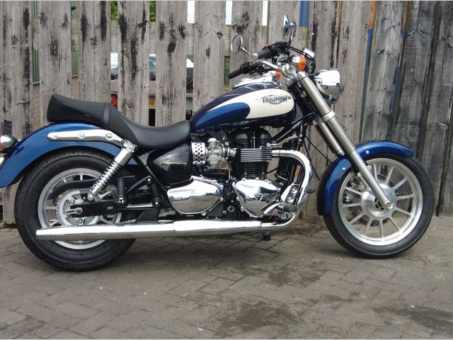 triumph - bonneville-america