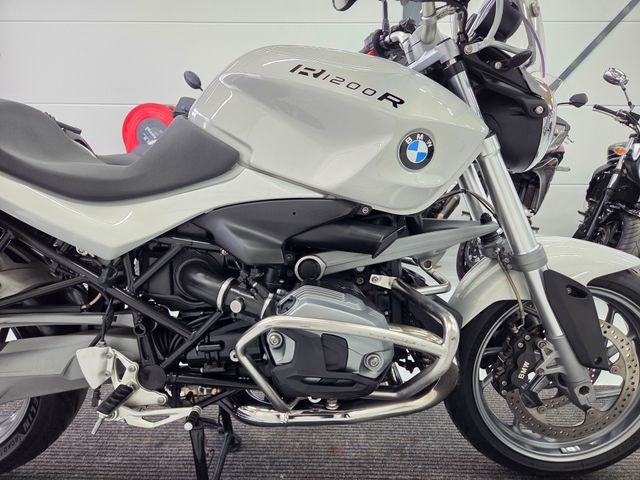 bmw - r-1200-r-abs