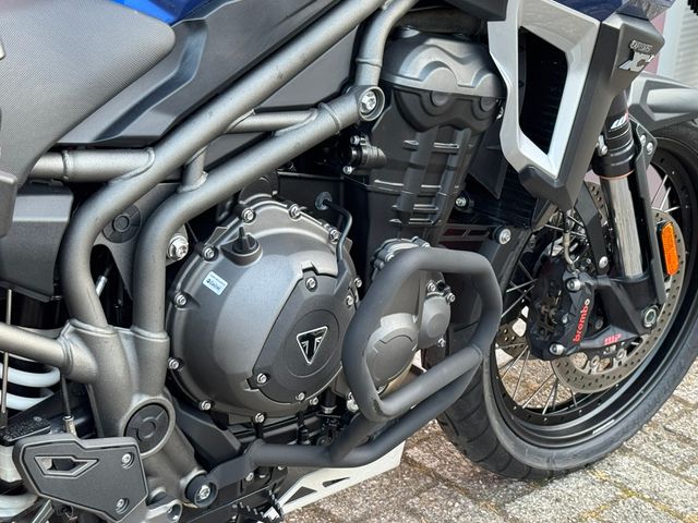 triumph - tiger-1200-xcx