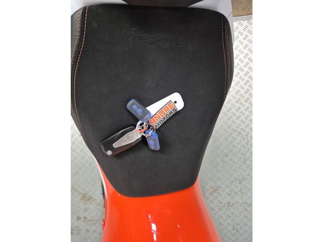 ktm - 1290-super-duke-rr