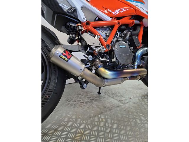 ktm - 1290-super-duke-rr