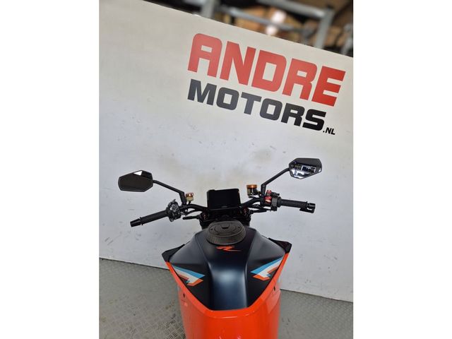 ktm - 1290-super-duke-rr