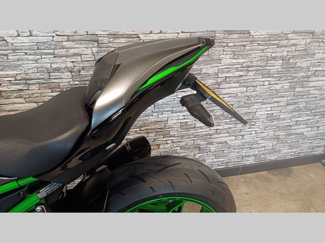 kawasaki - z900