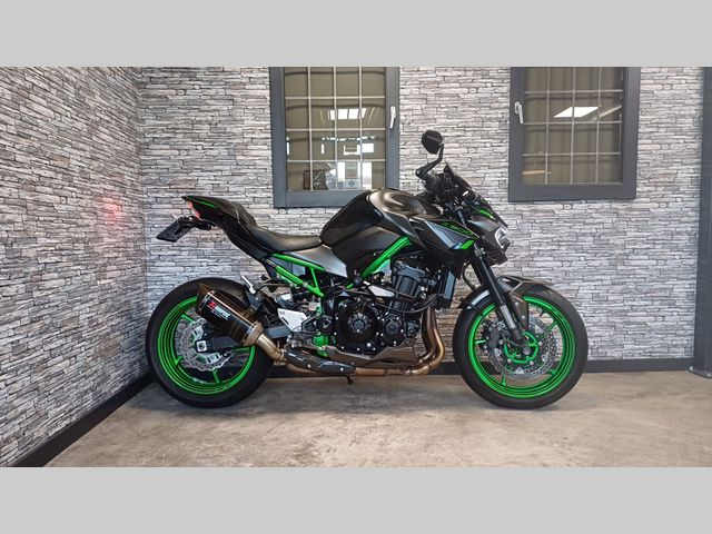 kawasaki - z900