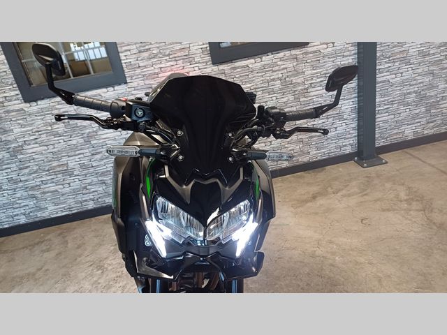 kawasaki - z900