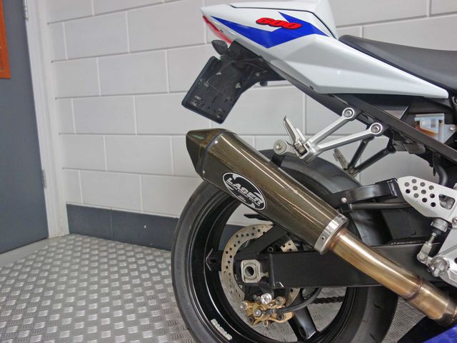 suzuki - gsx-r-600