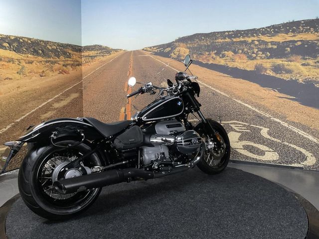 bmw - r-18
