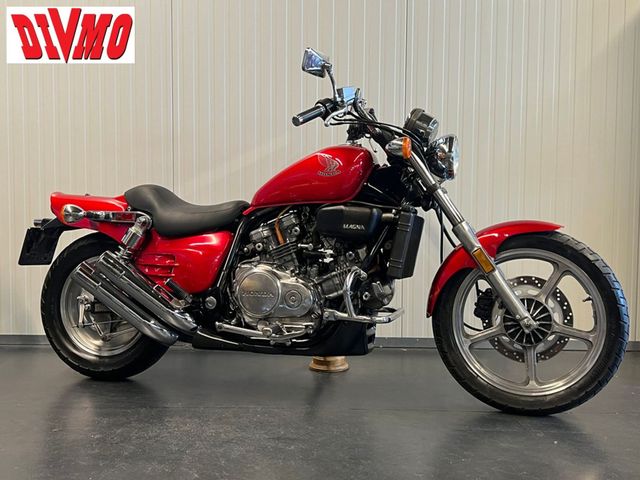 honda - vf-700-c-supermagna