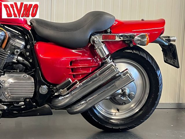 honda - vf-700-c-supermagna