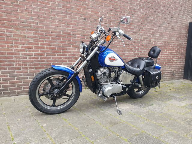 honda - vt-1100-c-shadow