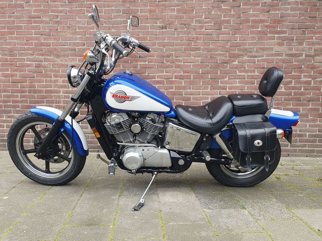 honda - vt-1100-c-shadow