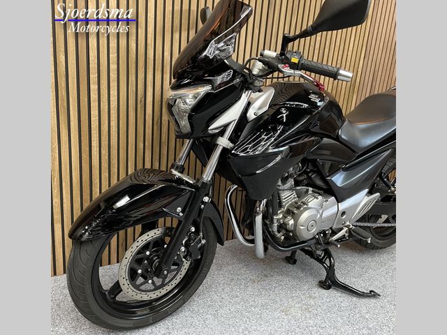 suzuki - gw-250