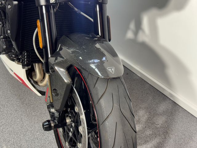 triumph - speed-triple-rs