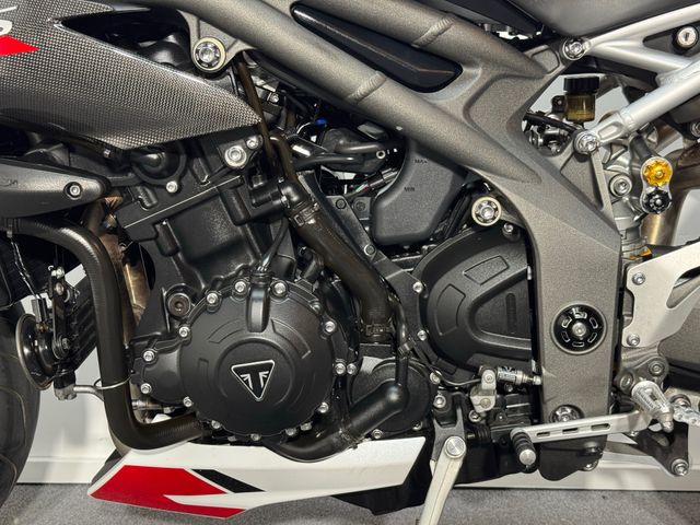 triumph - speed-triple-rs