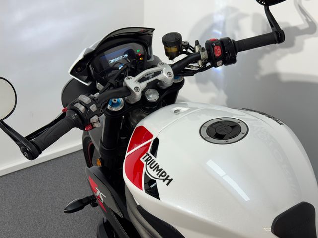 triumph - speed-triple-rs